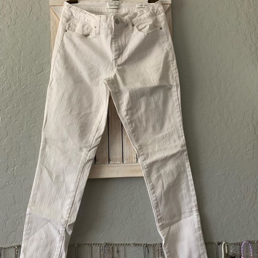 White jeans ❄️